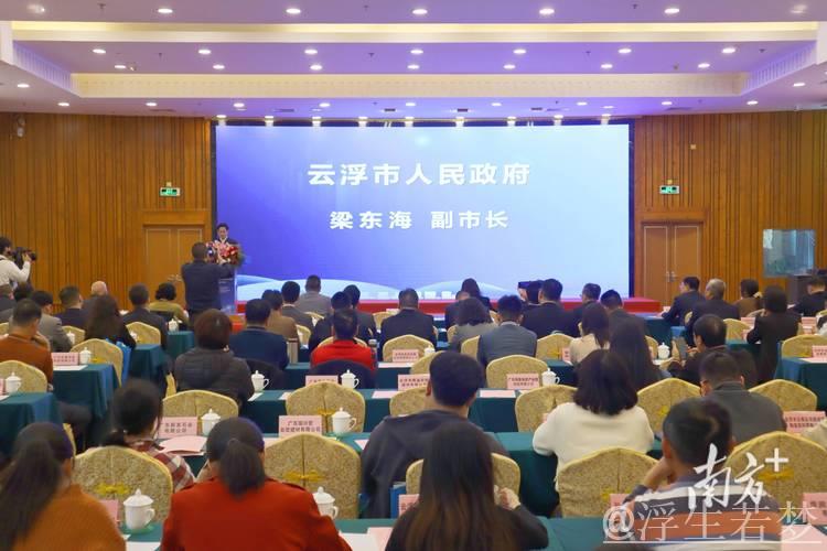 授信总额突破10万亿元大关 授信总额突破10万亿元大关